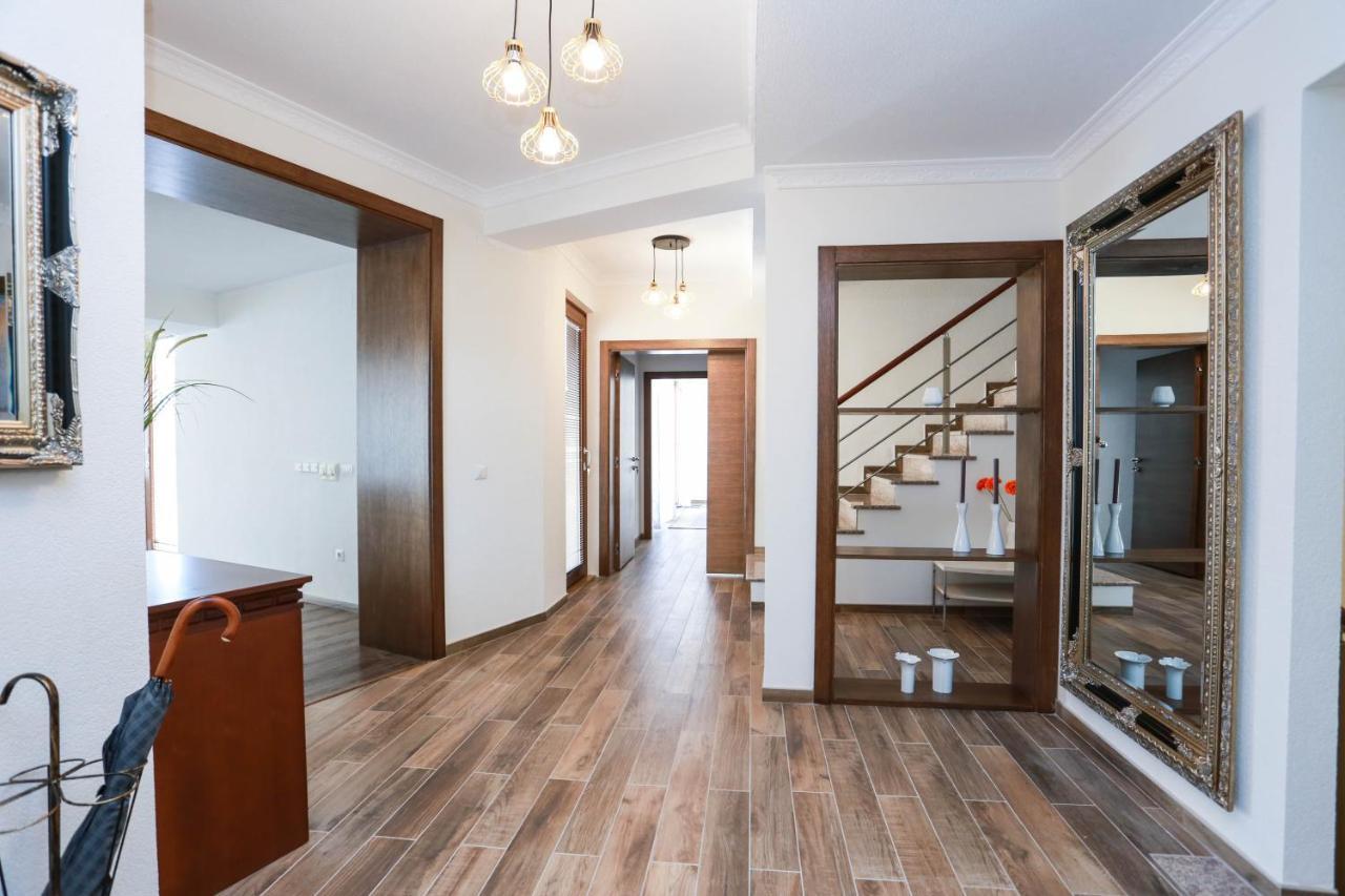 Villa Semiramis Tivat Exterior photo