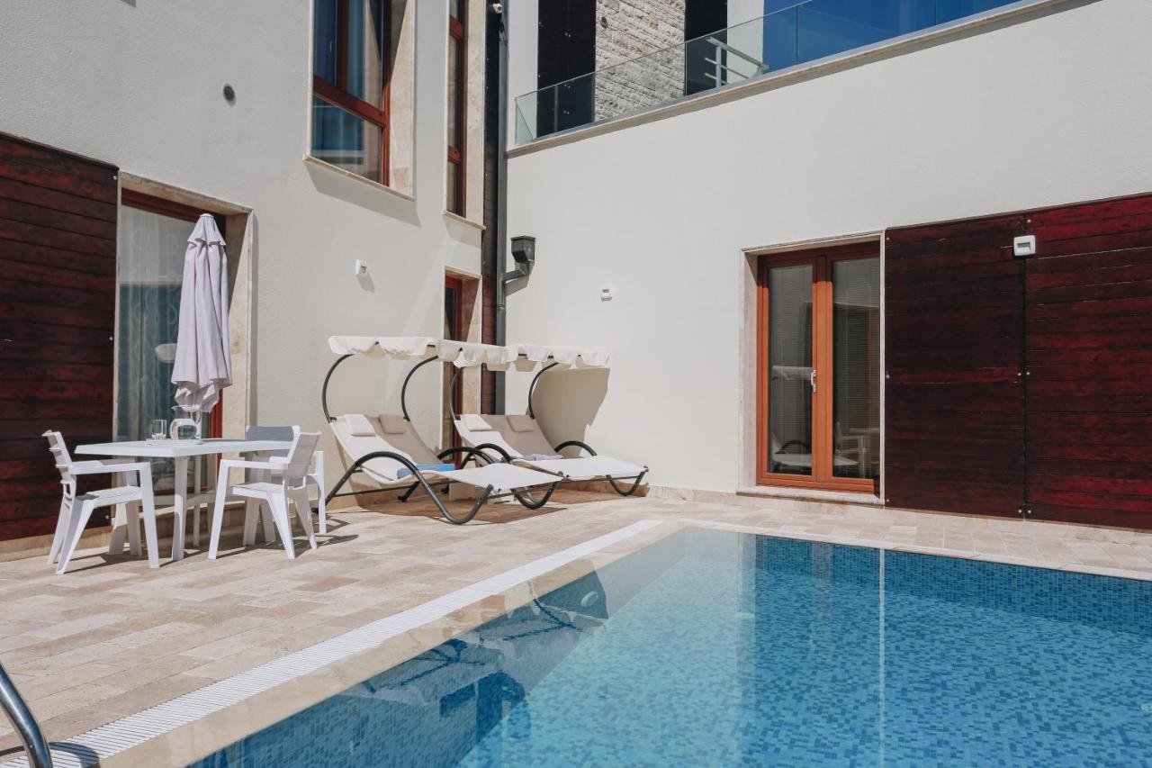 Villa Semiramis Tivat Exterior photo