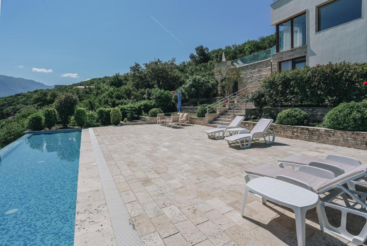 Villa Semiramis Tivat Exterior photo