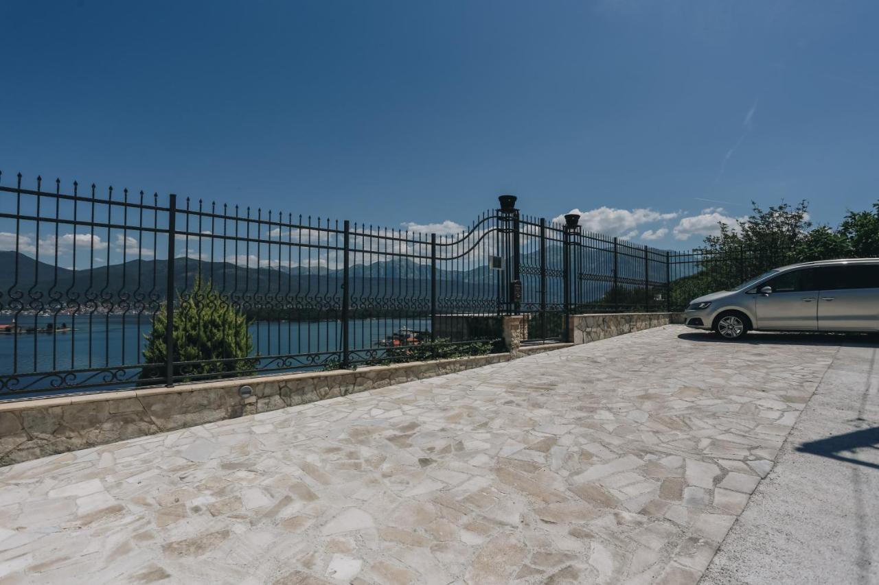 Villa Semiramis Tivat Exterior photo