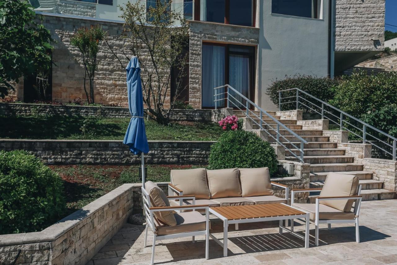 Villa Semiramis Tivat Exterior photo